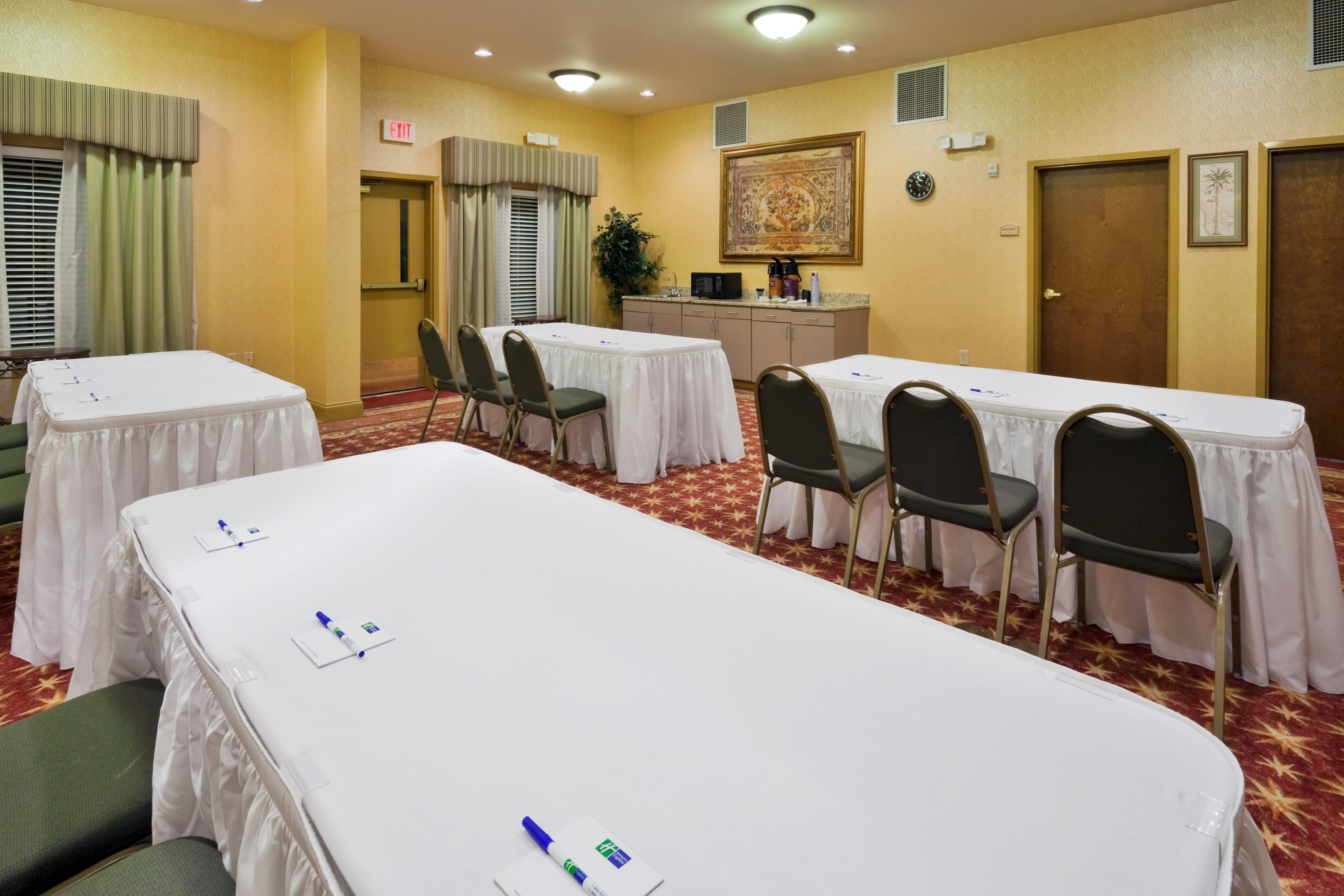 Holiday Inn Express Hotel & Suites Pell City Esterno foto