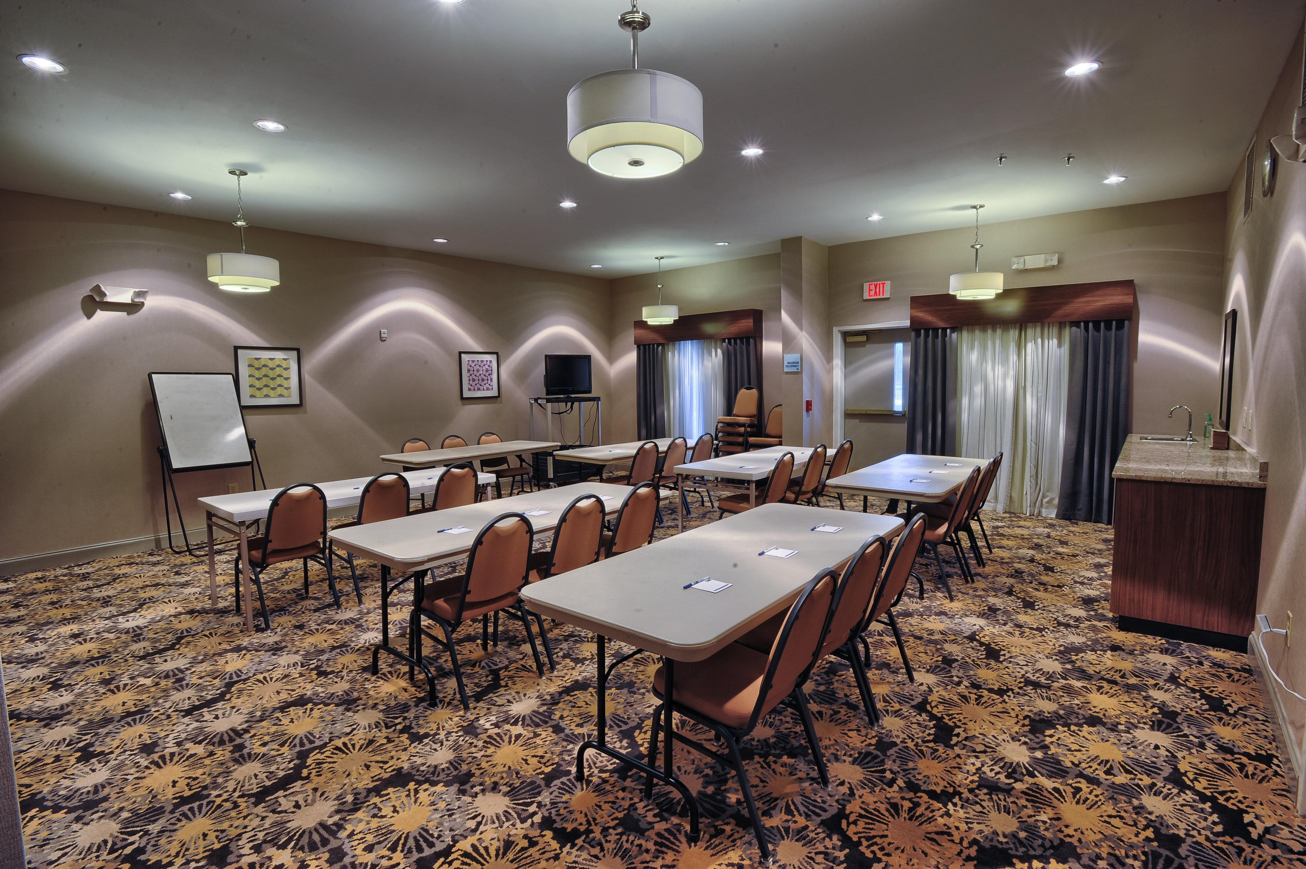 Holiday Inn Express Hotel & Suites Pell City Esterno foto
